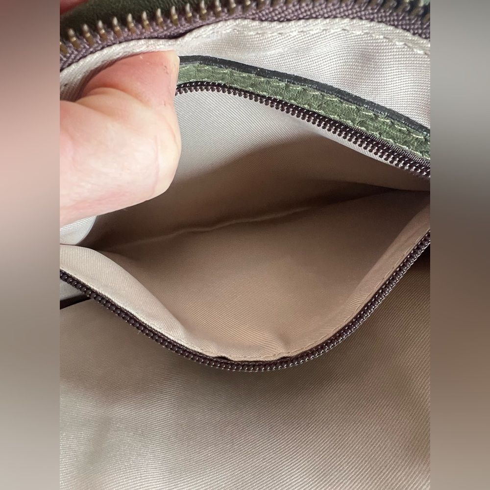 Maxon Pebble Leather Crossbody Bag - Picture 9 of 10